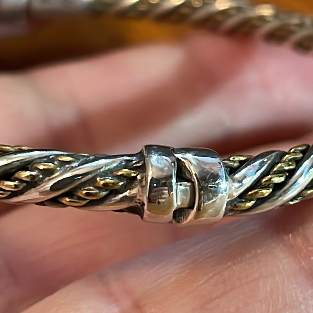 Grace & Heart Twist & Shout Bangle - image 4